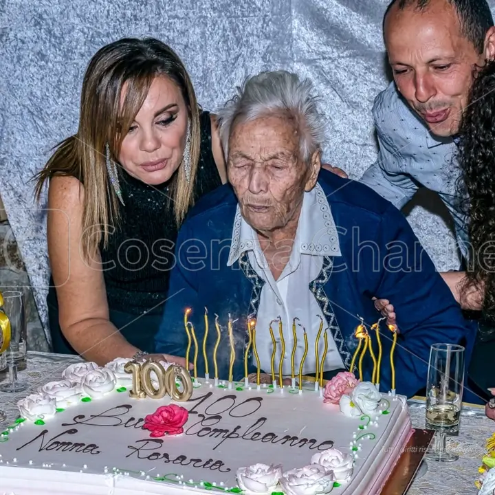 Celico, grande festa per i 100 anni di nonna Rosaria