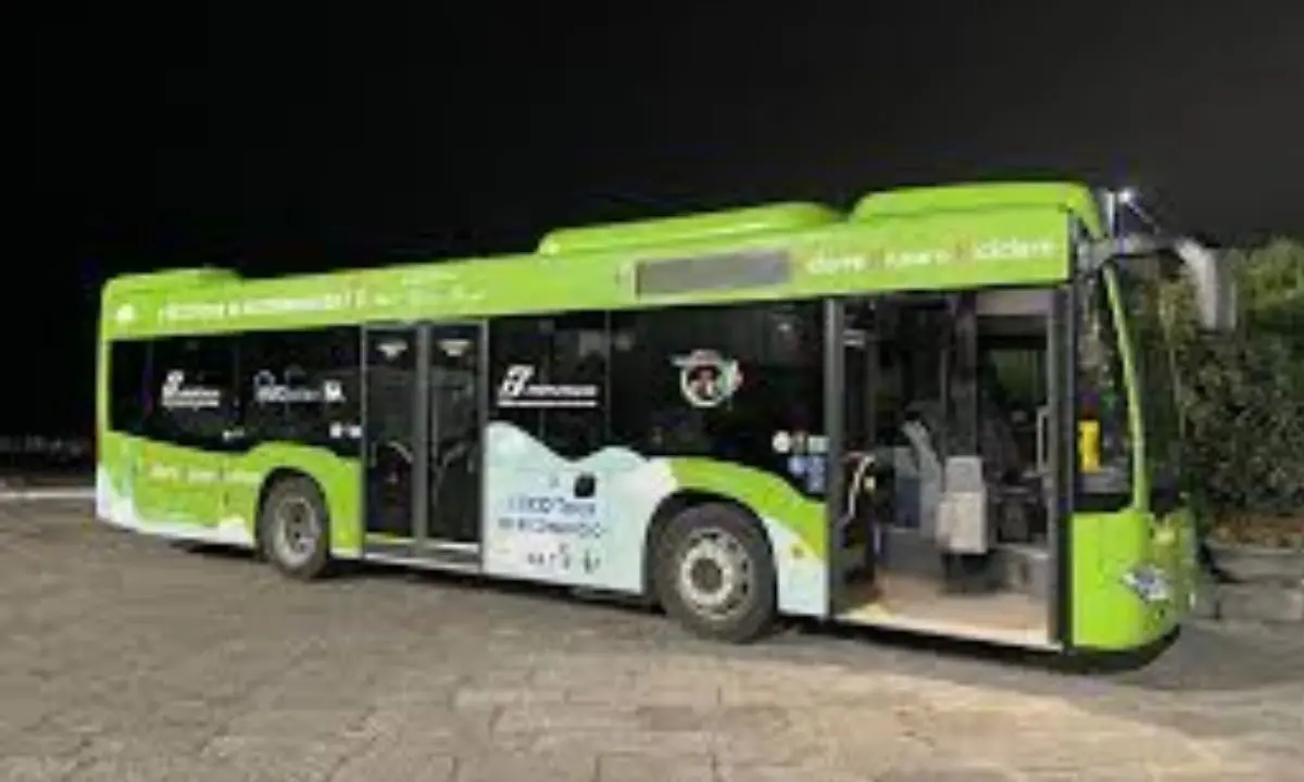 \"Ricomincio da tre\", l'ecotour di Adiconsum fa tappa a Cosenza