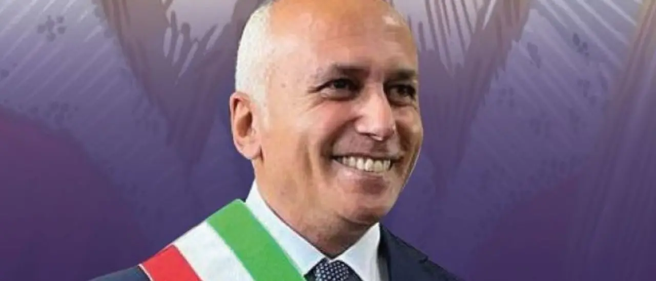 Cosenza, il sindaco Franz Caruso risponde agli attacchi del PD: «Non sono ricattabile»