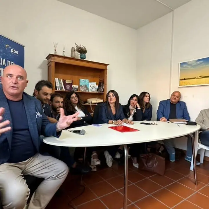 Centrodestra: «Stasi ritiri il ricorso al Capo dello Stato sul progetto Baker Hughes»