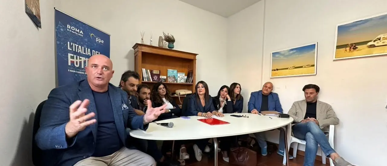 Centrodestra: «Stasi ritiri il ricorso al Capo dello Stato sul progetto Baker Hughes»