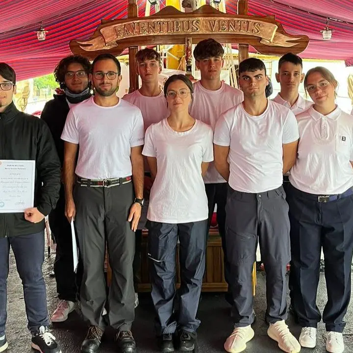 Esperienza formativa a bordo della nave scuola “Palinuro” per una studentessa del Nautico dell'ITI Green