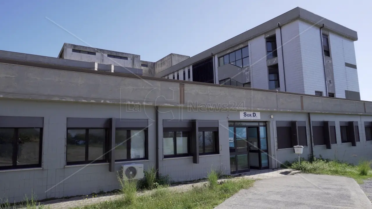 Progetto “Pathos-Logico”, l’équipe del Ser.D. di Scalea forma i docenti sulle nuove frontiere del disagio giovanile\n