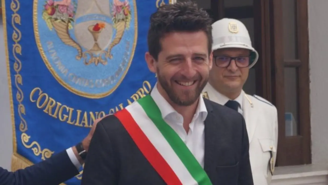 Flavio Stasi si congratula con i nuovi sindaci calabresi: «Impegno comune per il riscatto della nostra terra»