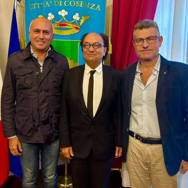 Cosenza, Guarascio rassicura Caruso: l'esito dell'incontro di oggi in Comune