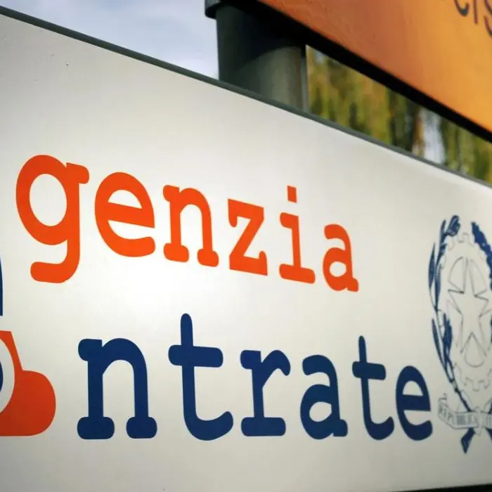 Funzionari giuridico-tributari, 95 posti disponibili in Calabria: a Cosenza l’occasione per entrare nell’Agenzia delle Entrate
