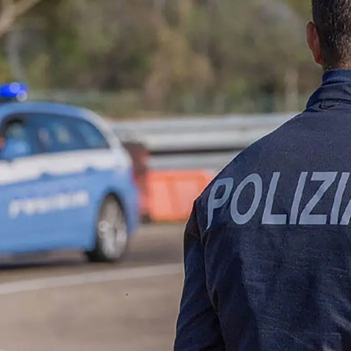Corruzione, indagini sui rapporti tra agenti di polizia stradale e aziende di autotrasporto nel Cosentino