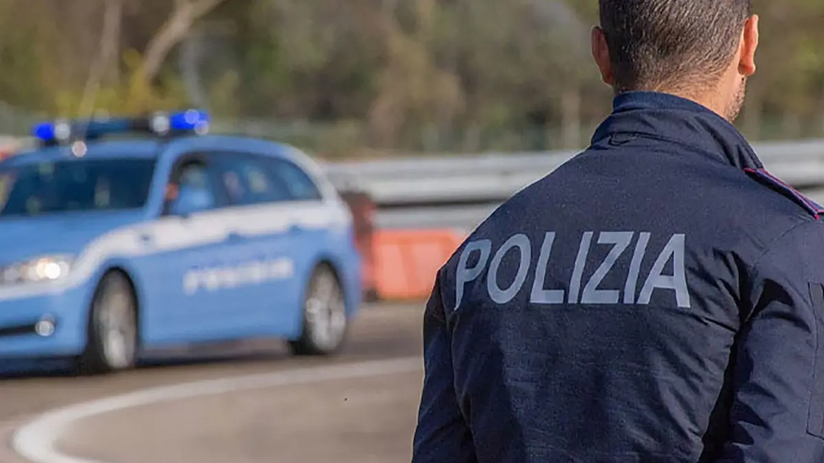 Pitbull aggredisce bimba e nonna ad Agliana. Dipendente di pasticceria ucciso a Catania