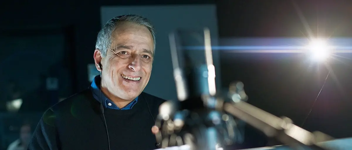 Pasquale Anselmo, la voce d'oro di Cosenza. Da Cage a Turturro passando per il grande cinema