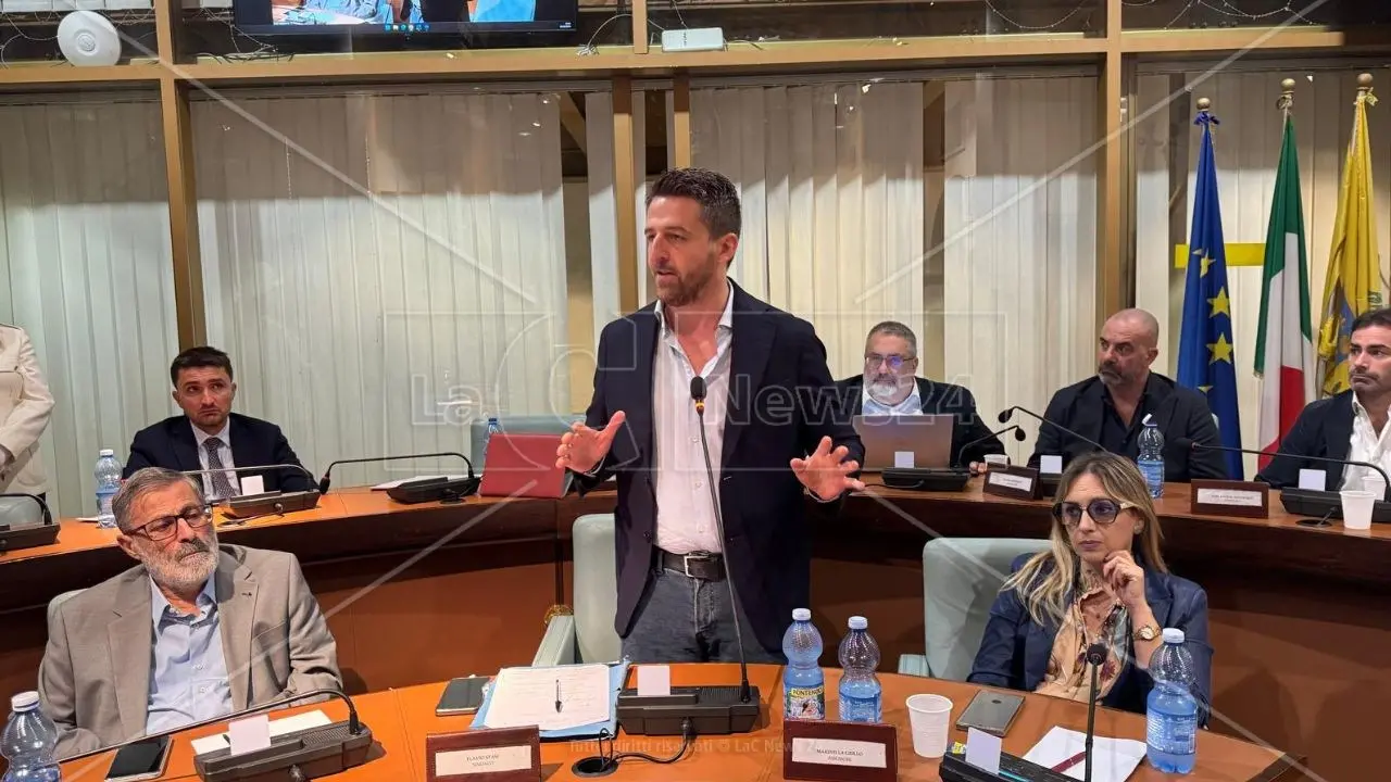 Baker Hughes, Stasi sbotta: «Qualcuno da fuori manovra la minoranza in Consiglio comunale»