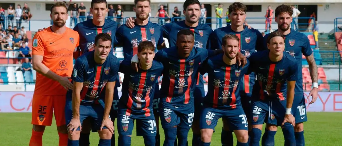 Cosenza, tanti calciatori in dubbio per oggi: Artistico dall'inizio?