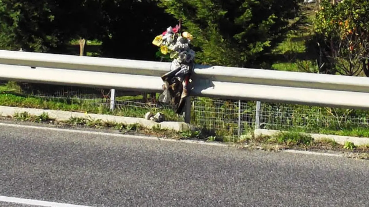 Morto dopo un malore a San Giovanni in Fiore, cadavere rimane sull'asfalto per 4 ore