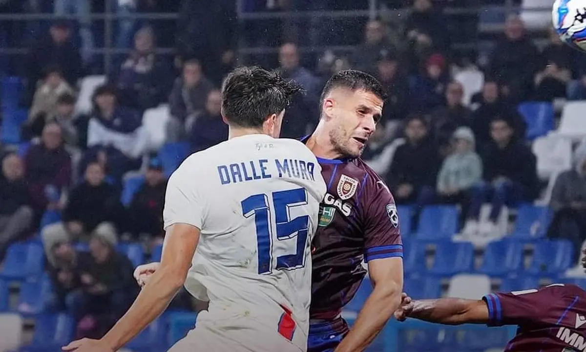 Cosenza in credito con gli arbitri: con la Reggiana due episodi nel mirino