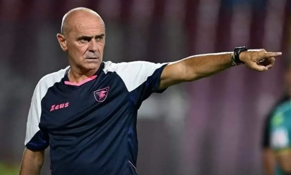 Martusciello: «Cosenza buona squadra, la classifica non dice la verità»