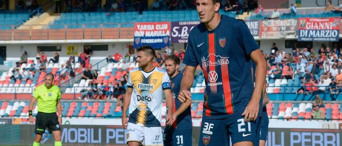 Cosenza Calcio, cambio nella dirigenza di una diretta concorrente