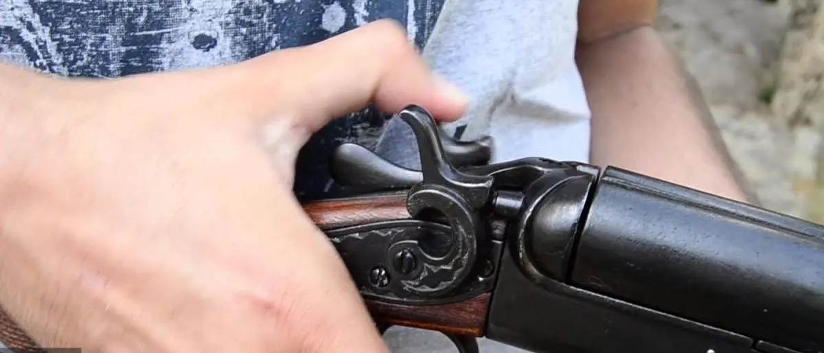 Corigliano Rossano, agguato a colpi di fucile. Commercialista sfugge alla morte