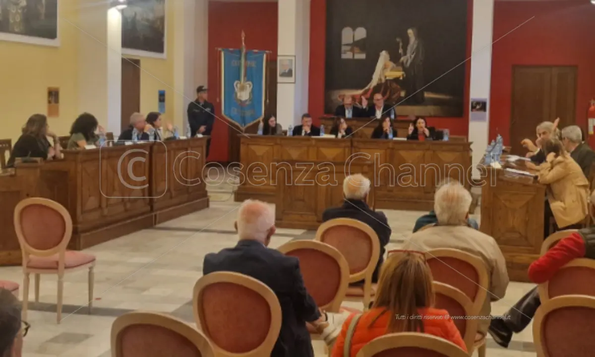 Caldiero (Cetraro in Azione): «La giunta si rechi al protocollo»