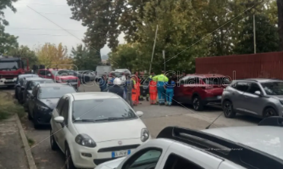 Cosenza, morto folgorato in una cabina elettrica mentre ruba cavi di rame