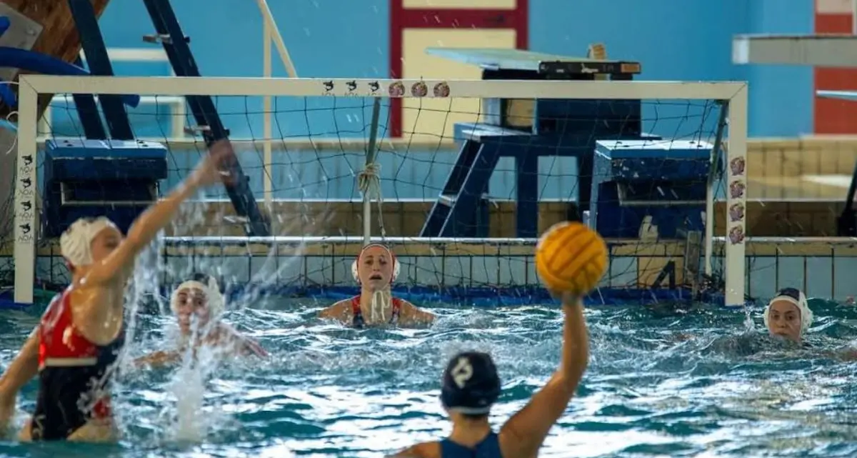 Smile Cosenza, addio alla Serie A1 di Pallanuoto: «Rinunciamo da campioni d’Europa»\n