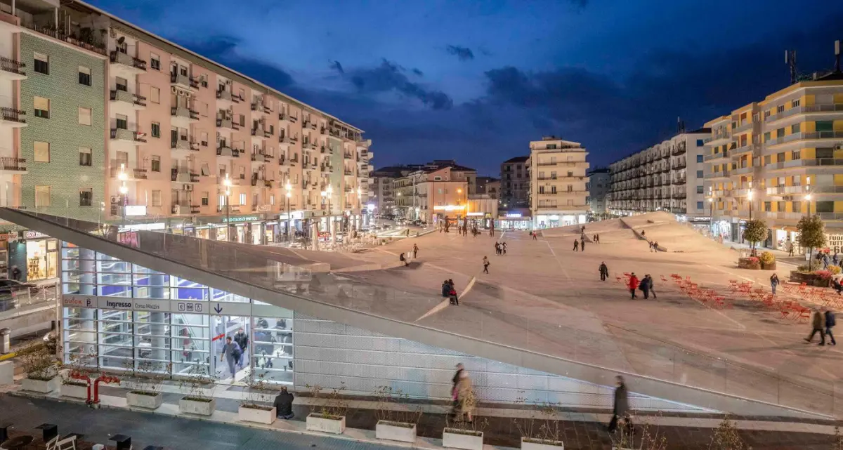 Piazza Bilotti, condanne e assoluzioni: Tucci e Alvaro colpevoli, Mario Occhiuto assolto\n