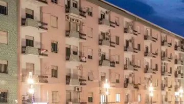 Piazza Bilotti si rinnova con tre nuove isole urbane annunciate da Franz Caruso\n