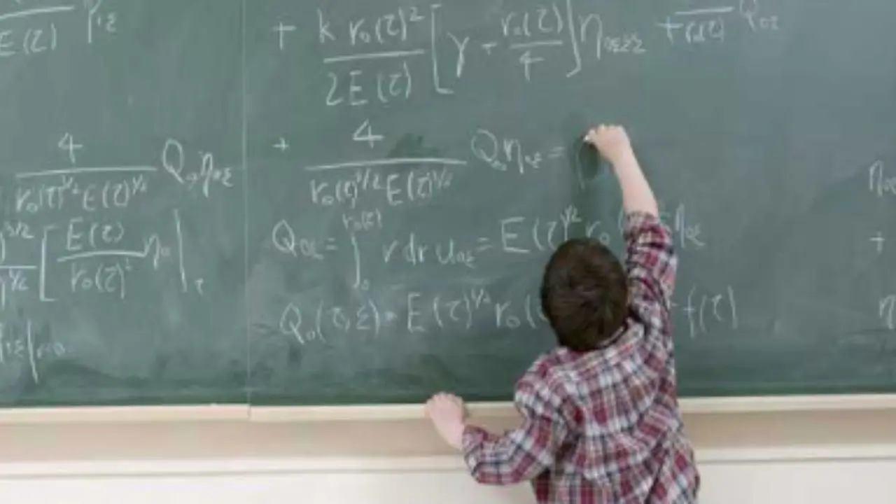 Francesco, il bambino iperattivo lasciato da solo in classe vince i giochi matematici del Mediterraneo