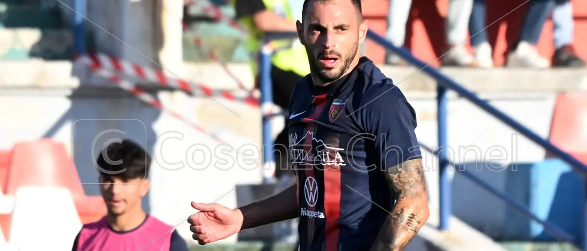 Giocatori scommettevano su partite di calcio, c'è anche Martino del Cosenza