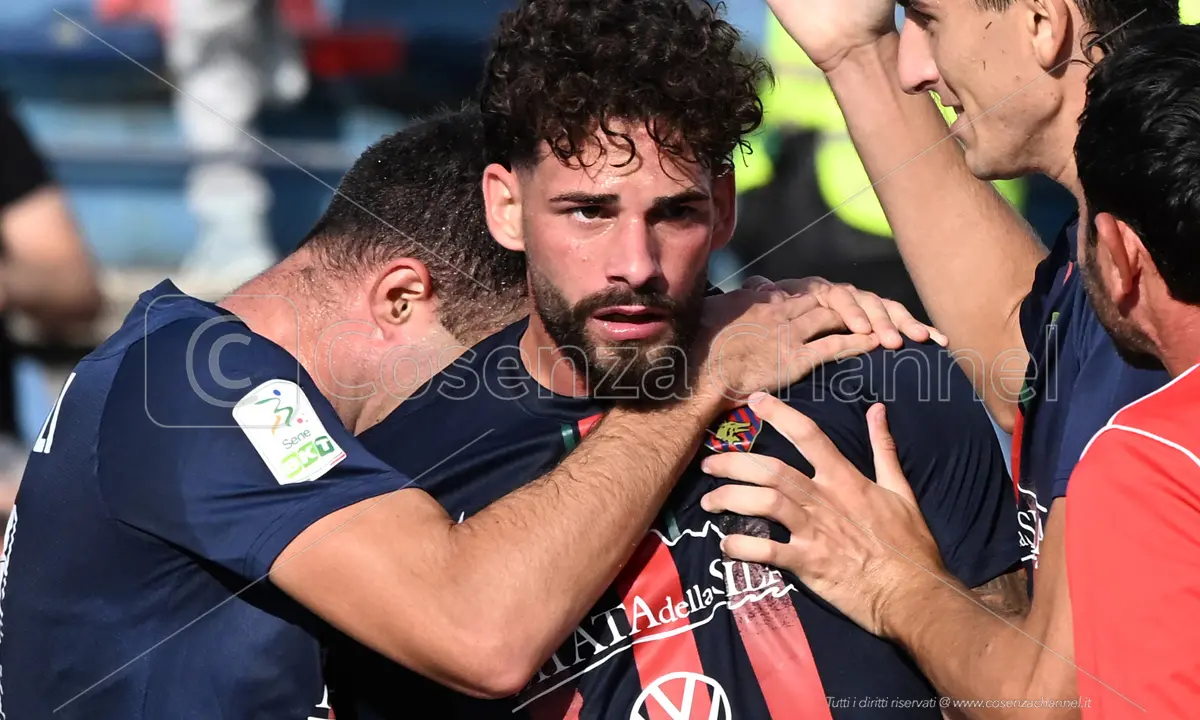 Cosenza, a tutto Ricciardi: «Voglio prima la salvezza e poi la Serie A»