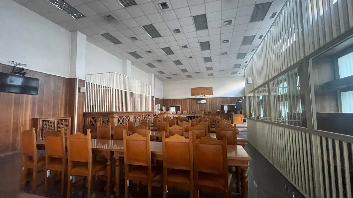 L\\'aula della Corte d\\'Assise di Cosenza
