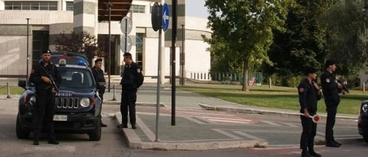 Estorsione in famiglia, 26enne di Rende agli arresti domiciliari