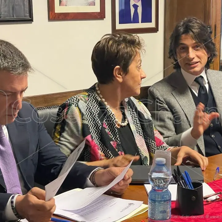 Cosenza, il presidente della Camera Penale al sindaco Franz Caruso: «Difenda la dignità della città»