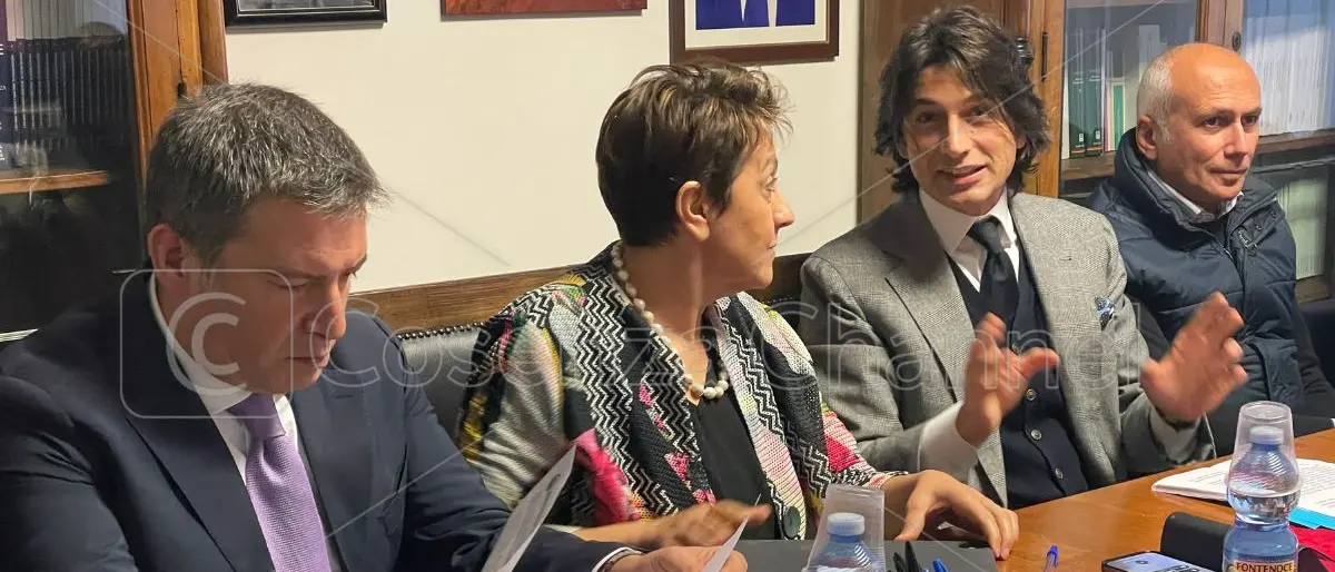 Cosenza, il presidente della Camera Penale al sindaco Franz Caruso: «Difenda la dignità della città»