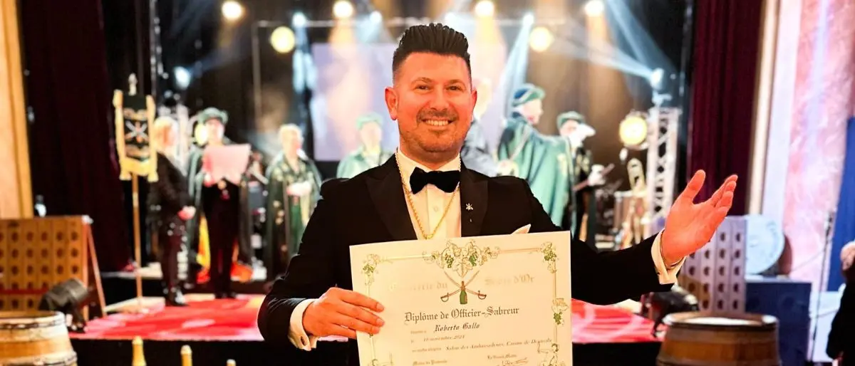 Roberto Gallo ambasciatore della Calabria al 37° Grand Chapitre International della Confrérie du Sabre d'Or