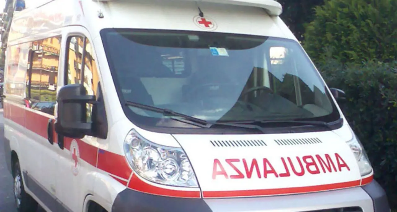 Blitz della Finanza nella sede del 118 a Catanzaro, accertamenti su utilizzo e manutenzione dei mezzi di soccorso\n