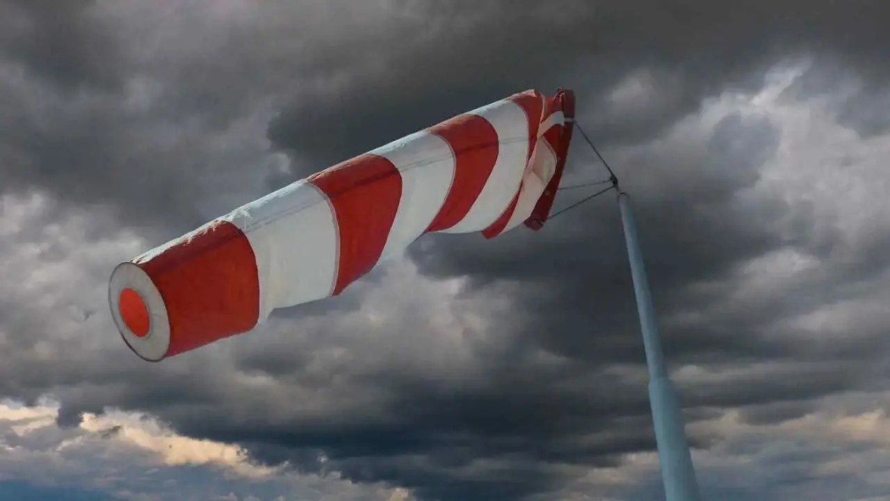 Meteo Cosenza, previsto un weekend di forti venti e pioggia intensa