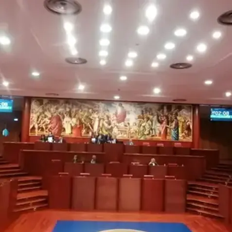 Policlinico di Cosenza, è scontro istituzionale: la legge regionale spacca la Calabria