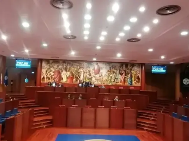 Policlinico di Cosenza, è scontro istituzionale: la legge regionale spacca la Calabria