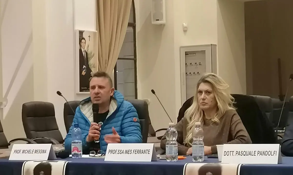 Attenzione ai coccodrilli, Michele Messina presenta il nuovo libro