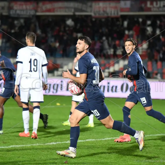 Il Cosenza non muore mai, contro il Modena è Mazzocchi a riprenderla