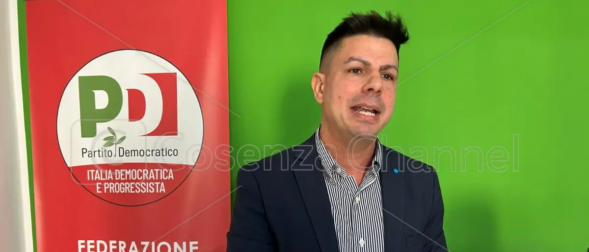 Città Unica, Cretella (Uil): «Vergognoso spaventare i lavoratori comunali sulla fusione»