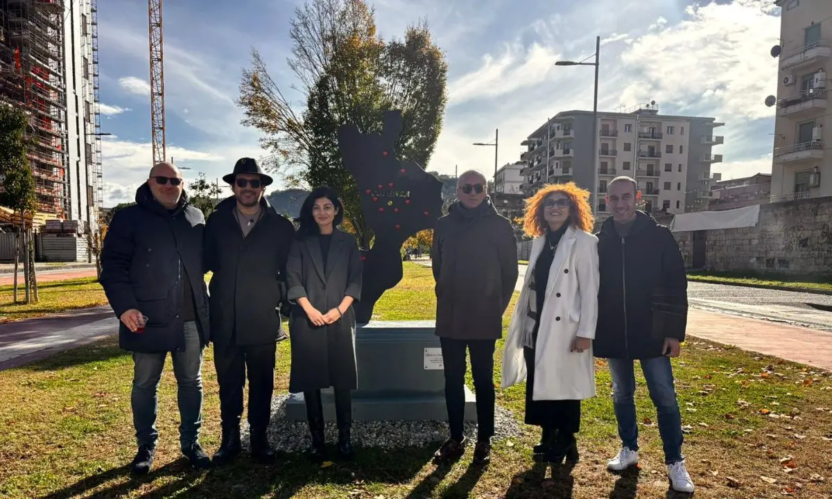 Cosenza, il sindaco Franz Caruso: «Con l’opera di Biscardi valorizziamo ancor più il Parco del Benessere»