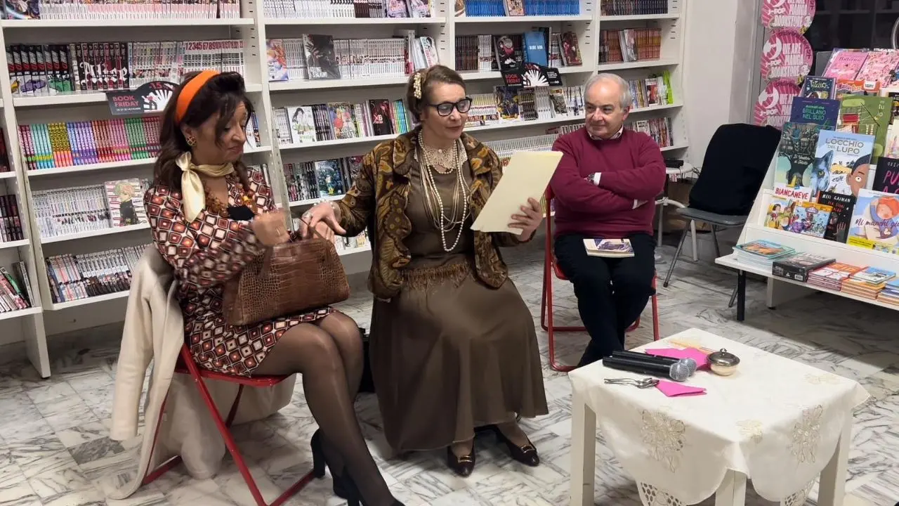 Cosenza, presentato il libro \"Finestra su interno\" della scrittrice Maria Virginia Basile