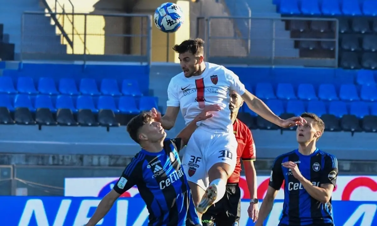 Cosenza, mai un gol di testa: rossoblù unici tra Serie A e Serie B
