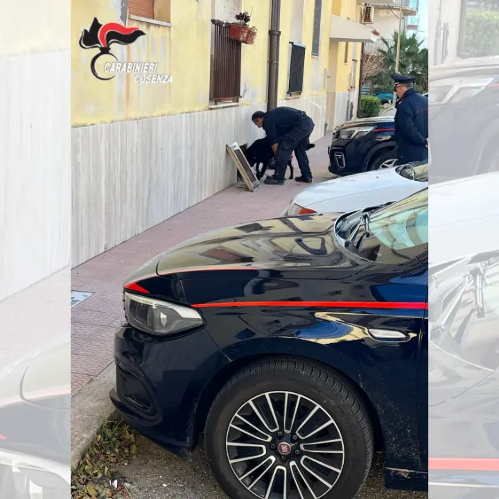 Controlli dei Carabinieri ad Acquappesa, trovata un'abitazione concessa al boss Francesco Muto