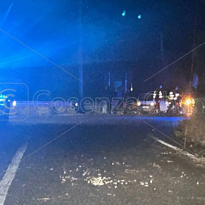 Incidente ad Acri sulla Ss 660, tre auto coinvolte: ferita una ragazza