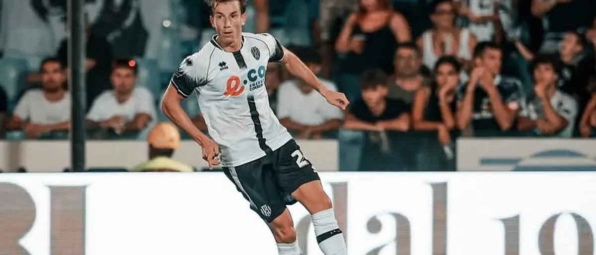 Mangraviti: «Per vincere contro il Cosenza servirà grande attenzione»