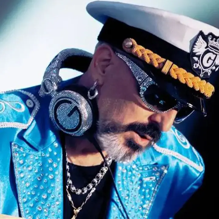 Gigi D'Agostino non ci sta: «De Rose scrisse che il sindaco mi voleva a Cosenza»