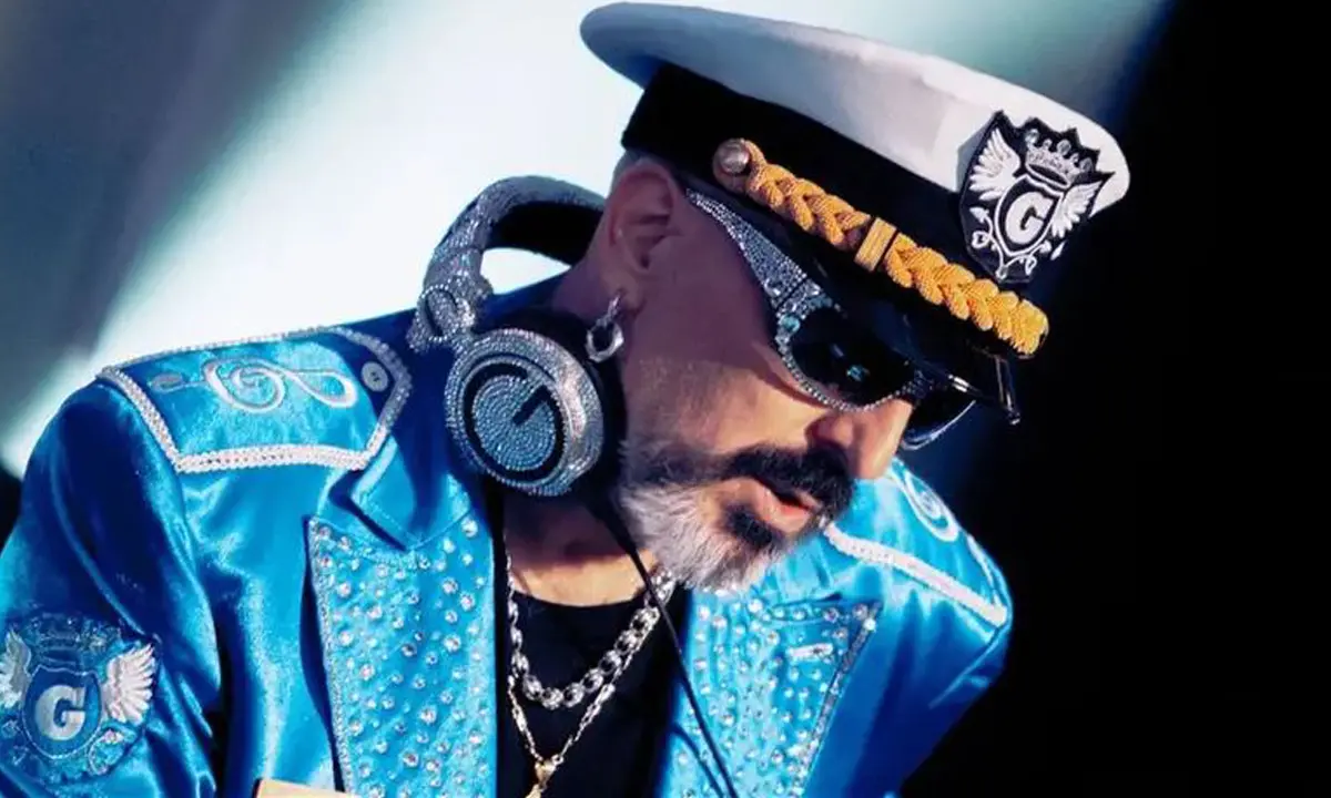 Gigi D'Agostino non ci sta: «De Rose scrisse che il sindaco mi voleva a Cosenza»
