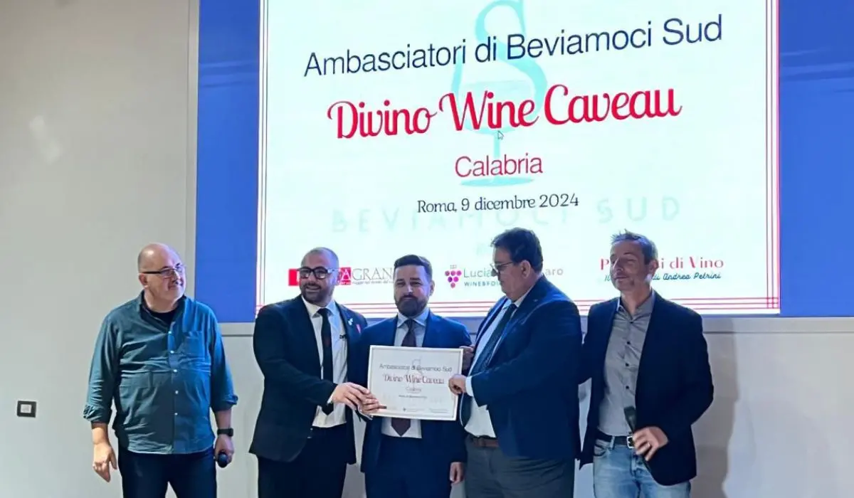 L’enoteca calabrese Divino Wine Caveauambasciatrice dei vini del Sud Italia nel mondo