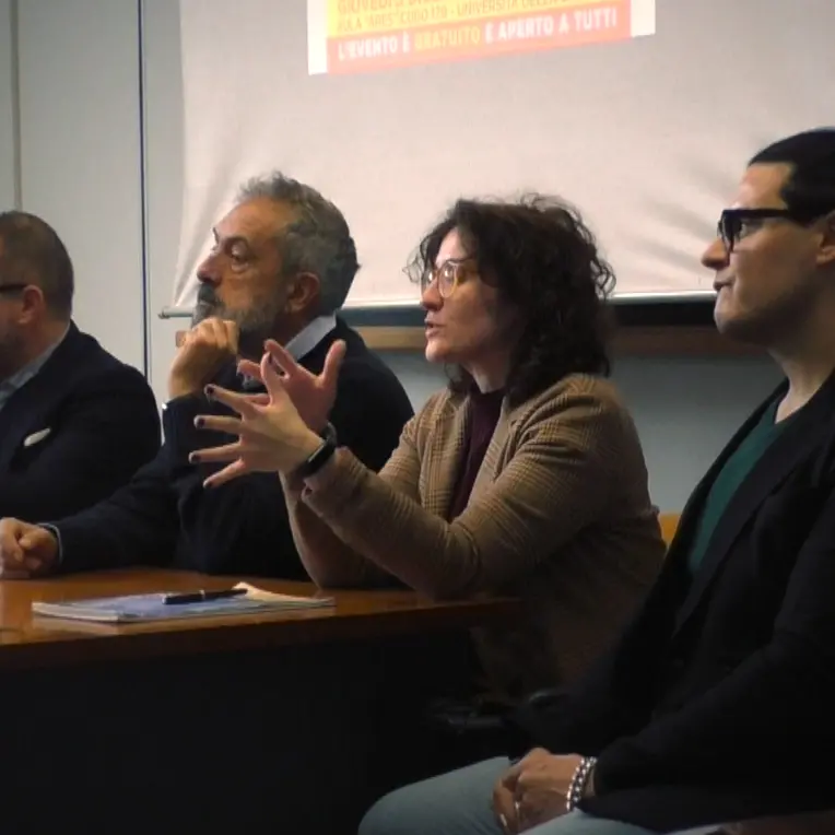 Il critico Mario Sesti all’Unical: «Ecco le 250 serie tv da non perdere»